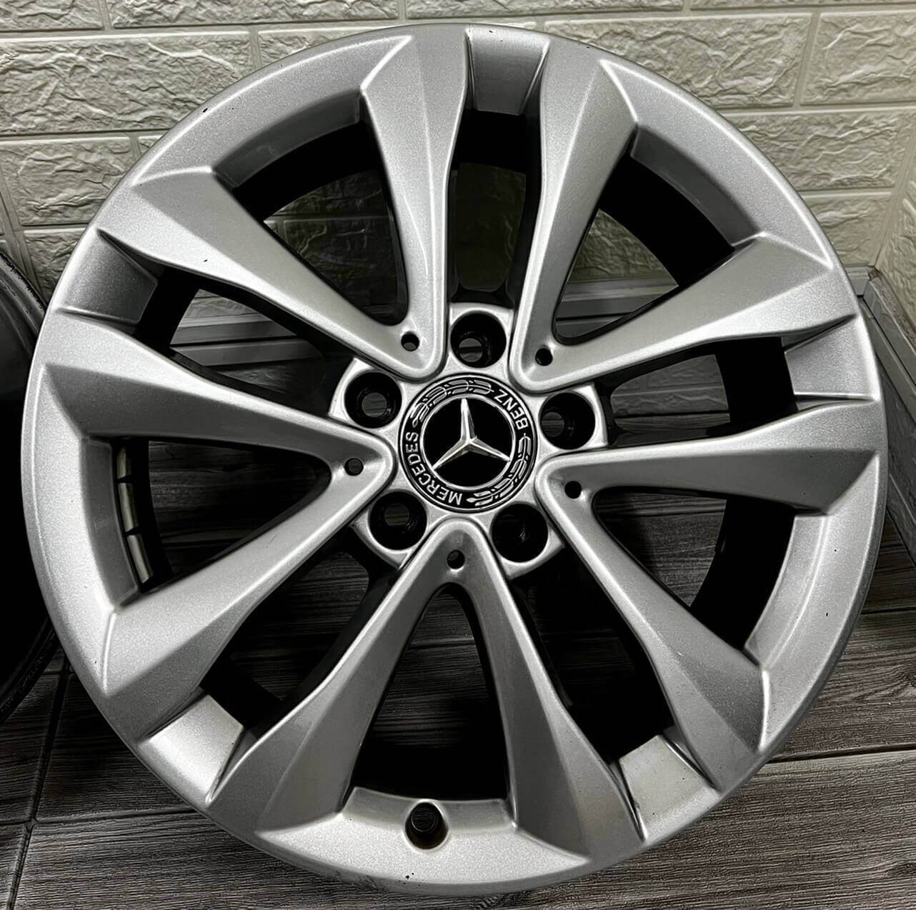 銪良心鋁圈輪胎的AMG賓士原廠鋁圈專區圖片