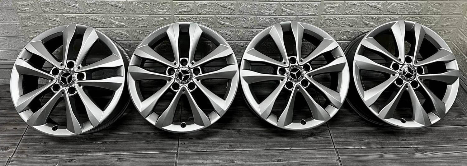 BENZ W205原廠17福利框的第6張圖片