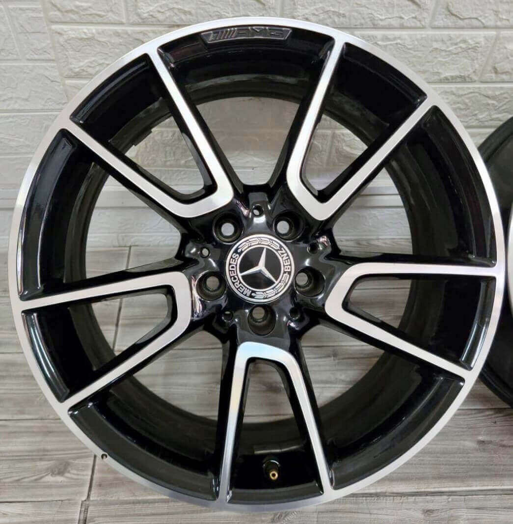  BENZ W205 C43前後配19福利框的第3張圖片