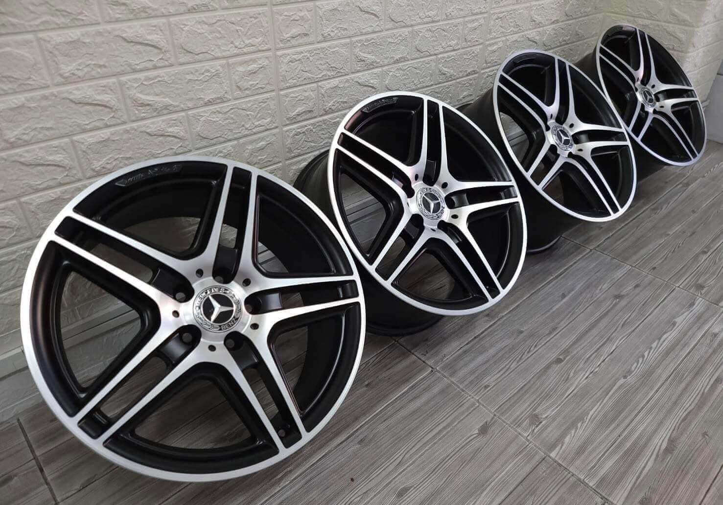 BENZ W204 W212  AMG消光夜色款18前後配福利框的第6張圖片