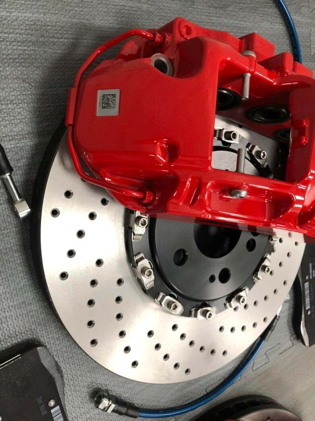 W177 A45S 六活塞卡鉗套裝組合的第7張圖片