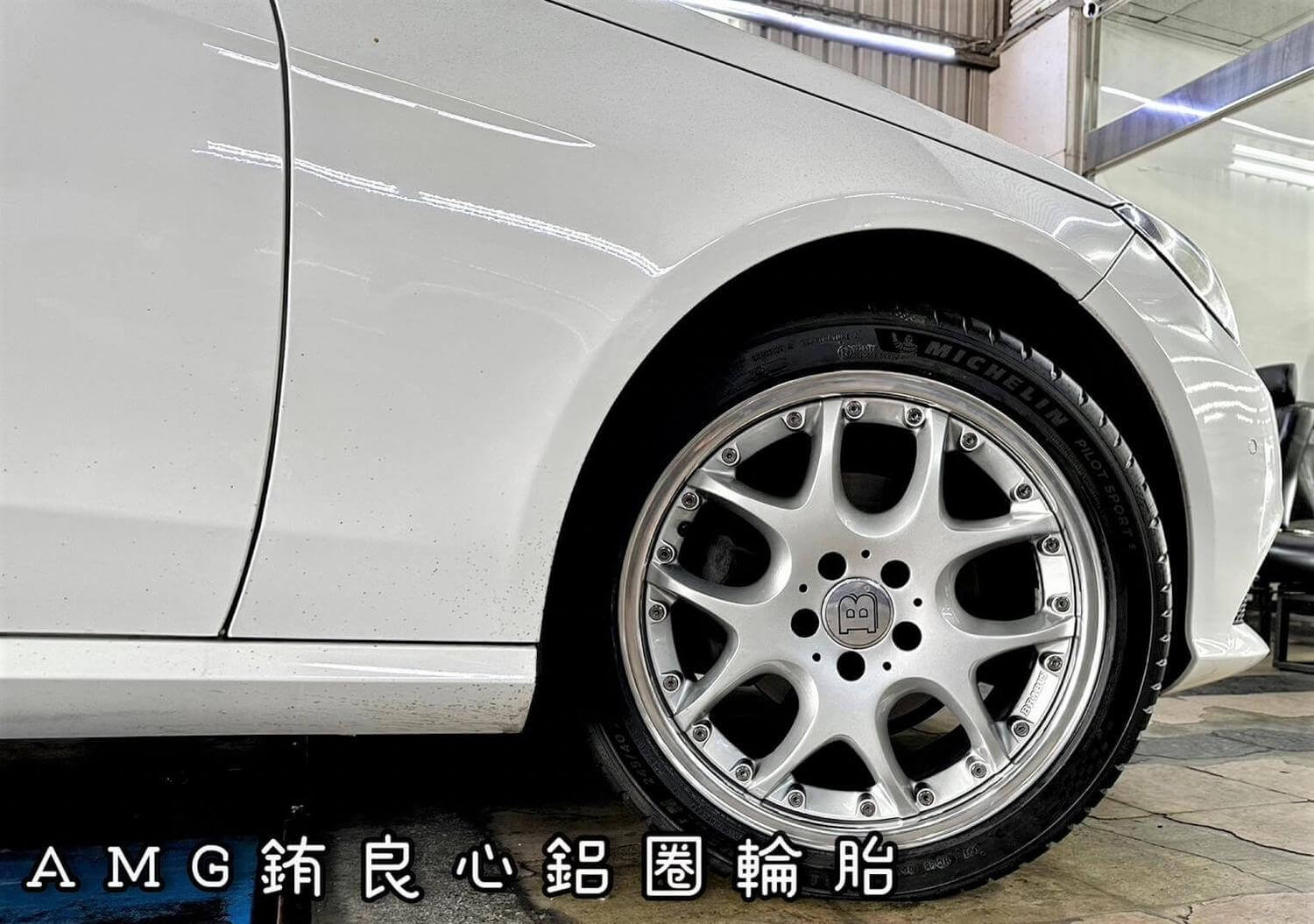 Benz W212車主升級更換原廠Brabus前後配18大框一套的第6張圖片