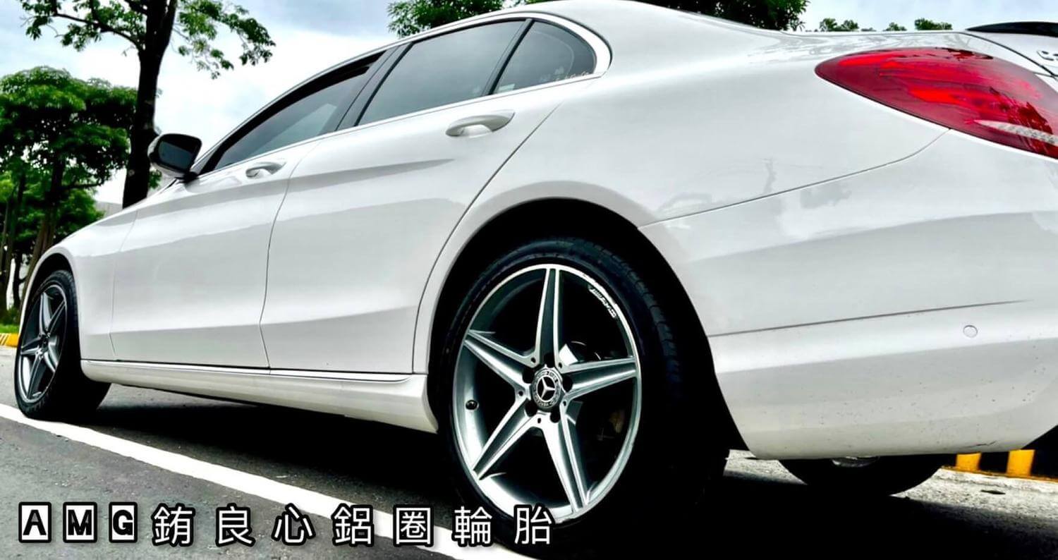 Benz W205車主升級更換原廠正AMG18前後配大框胎的第5張圖片