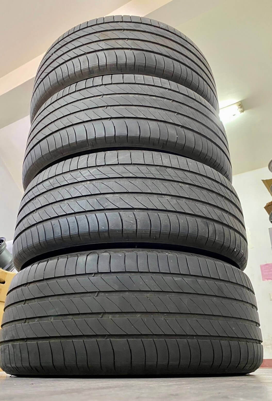 ✨BMW F30 原廠16吋福利框胎的第10張圖片