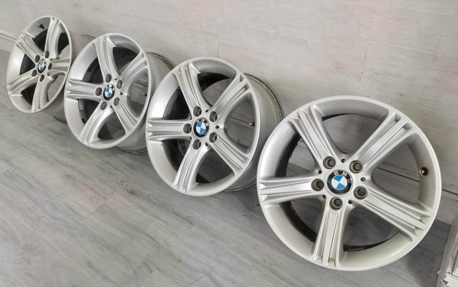 ✨BMW F30原廠17福利框的第9張圖片