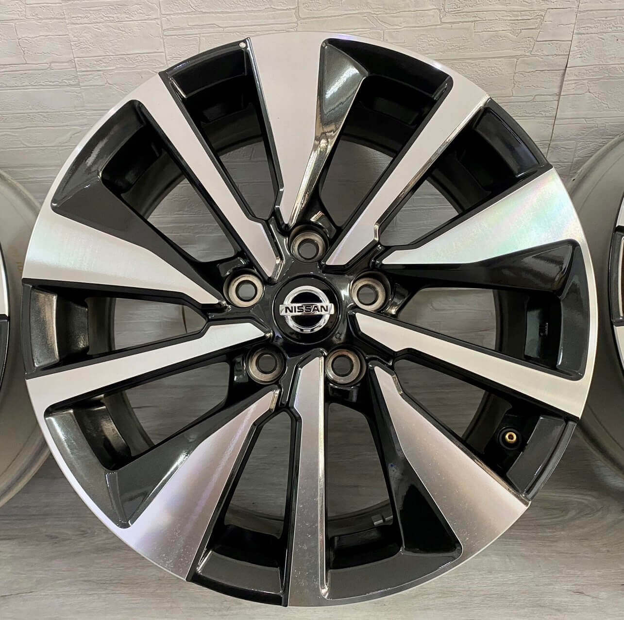 ✨New SENTRA原廠17福利框的第2張圖片