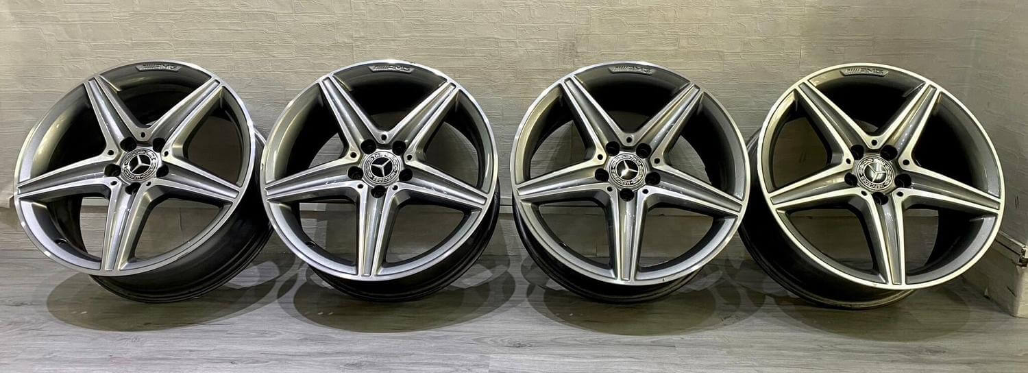 BENZ W213 原廠AMG 18福利框的第7張圖片