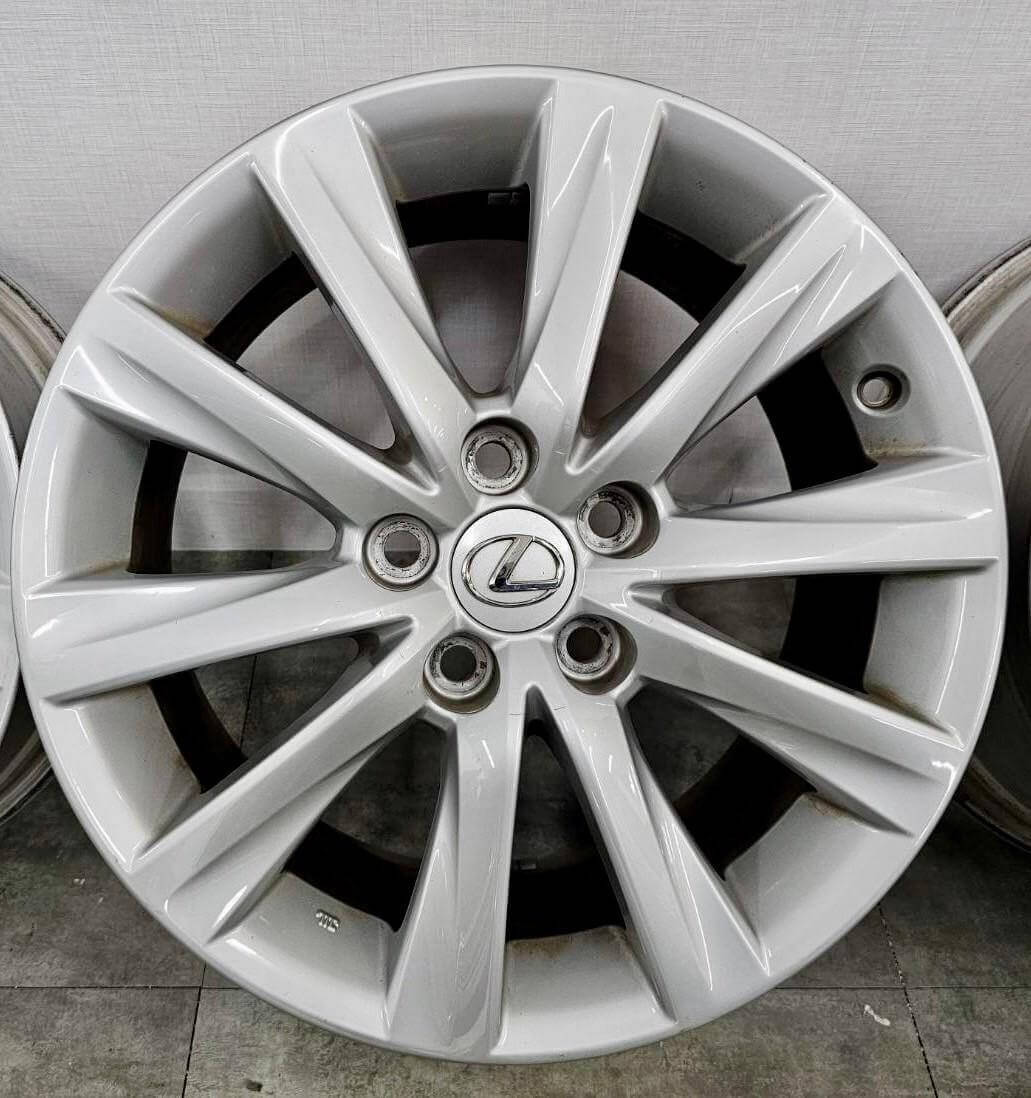 ✨Lexus原廠17福利框的第3張圖片