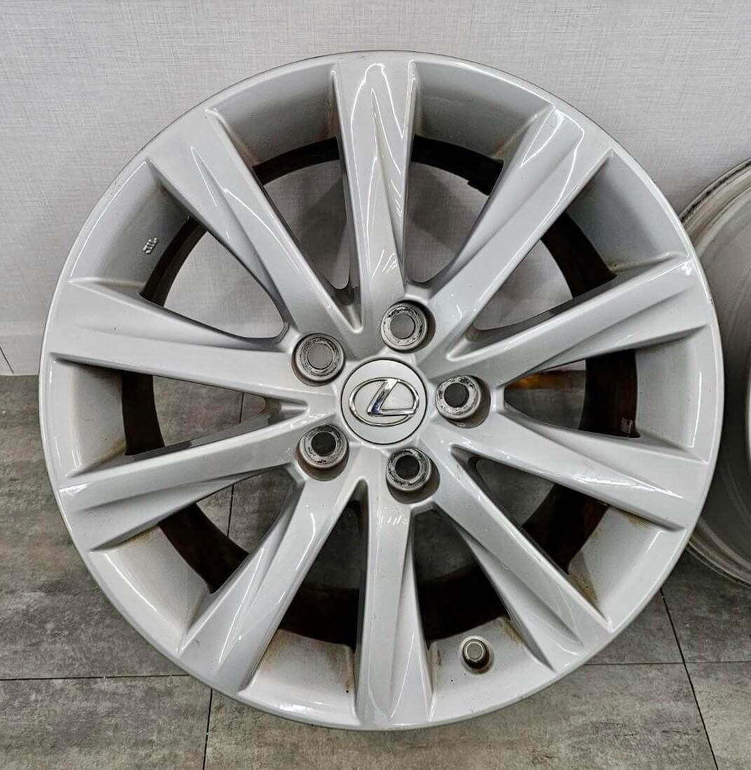 ✨Lexus原廠17福利框的第4張圖片