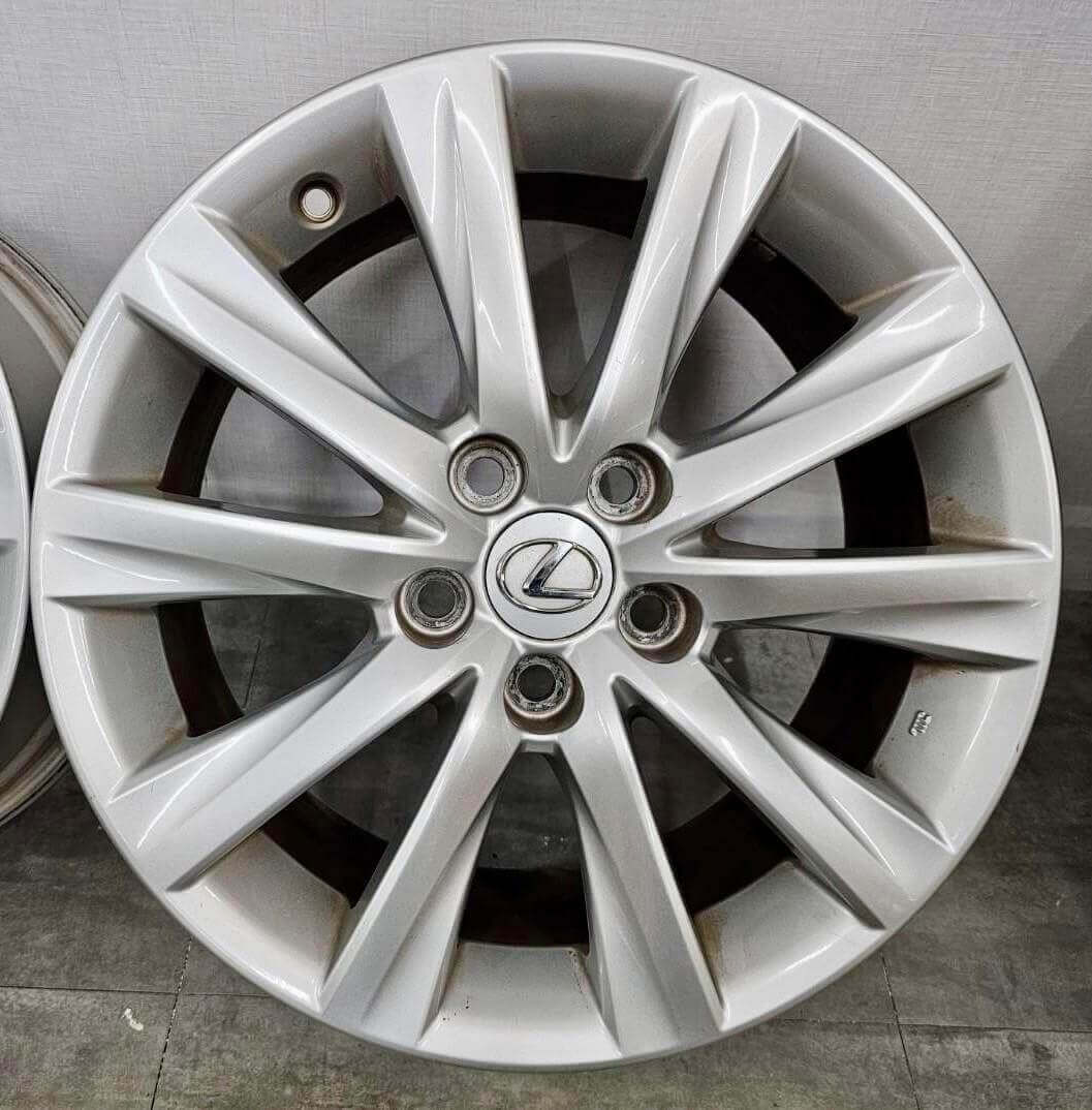 ✨Lexus原廠17福利框的第5張圖片