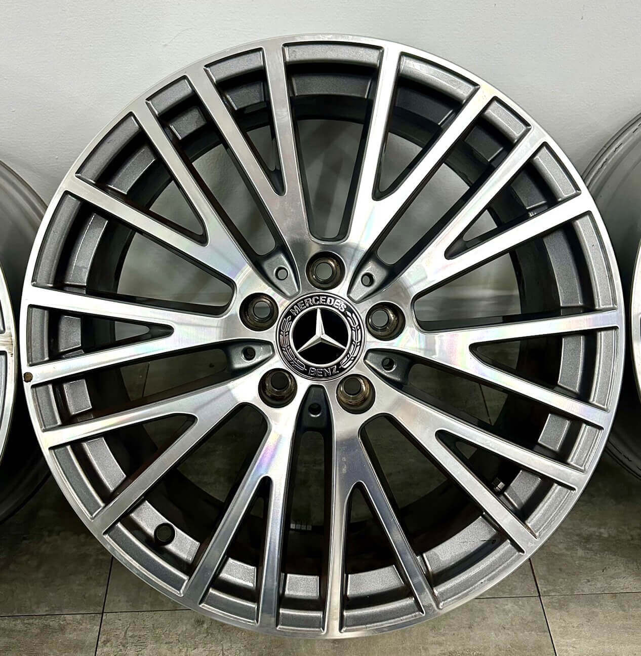 銪良心鋁圈輪胎的AMG賓士原廠鋁圈專區圖片