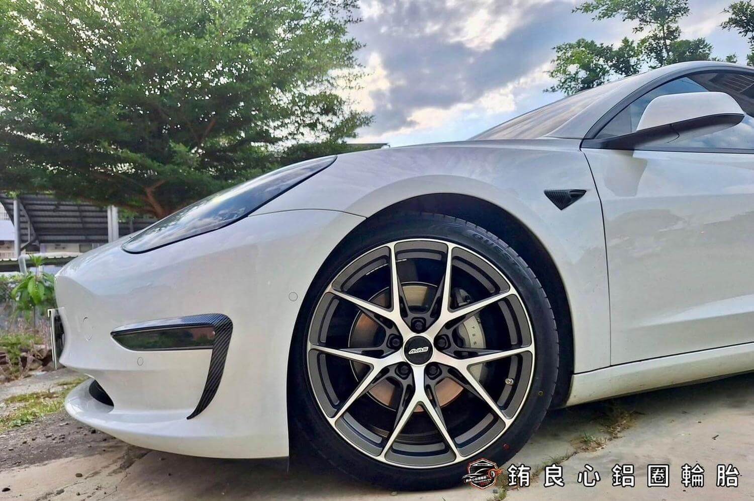 ✨AVAS AL830 x 19吋 x Model3的第4張圖片