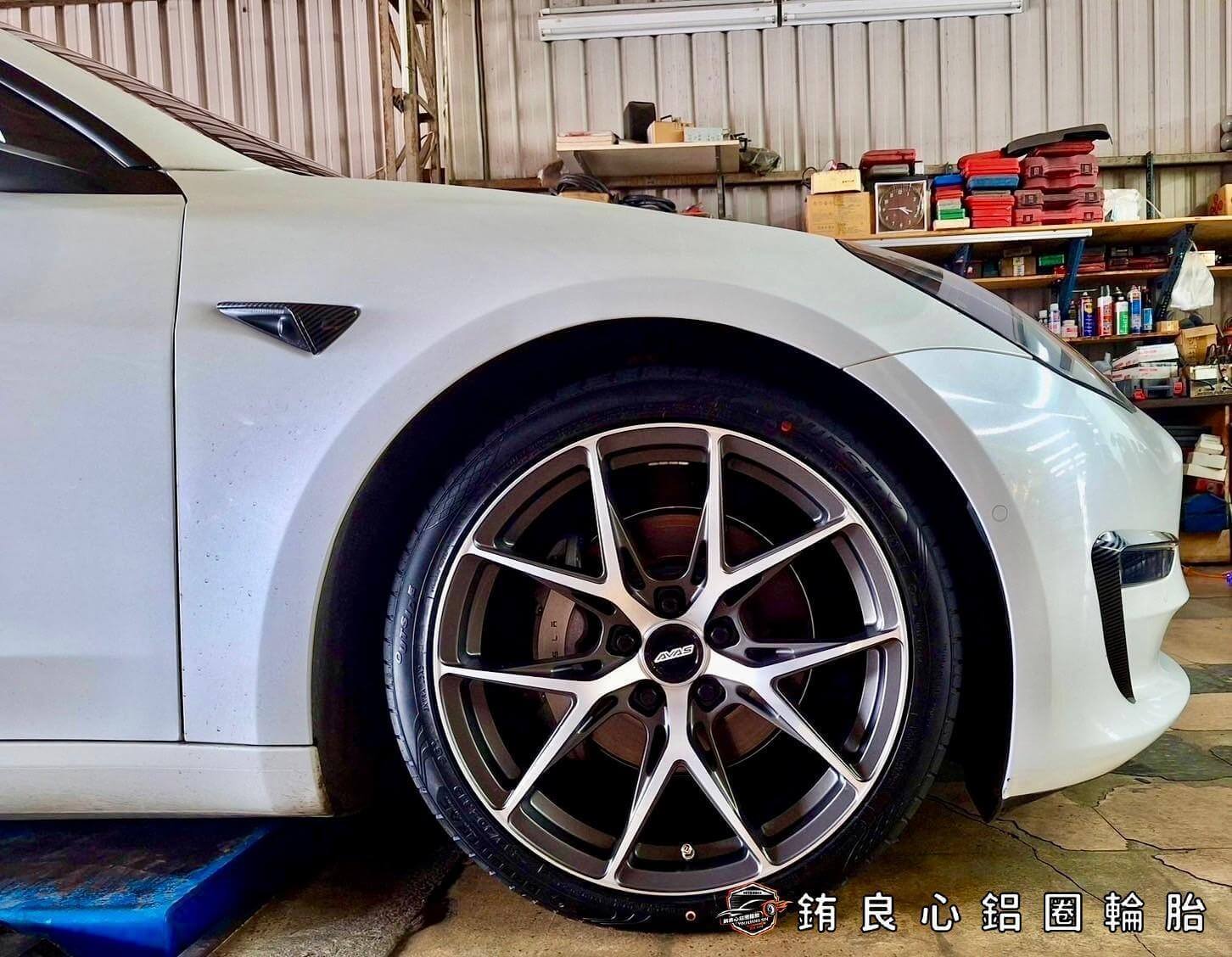 ✨AVAS AL830 x 19吋 x Model3的第7張圖片