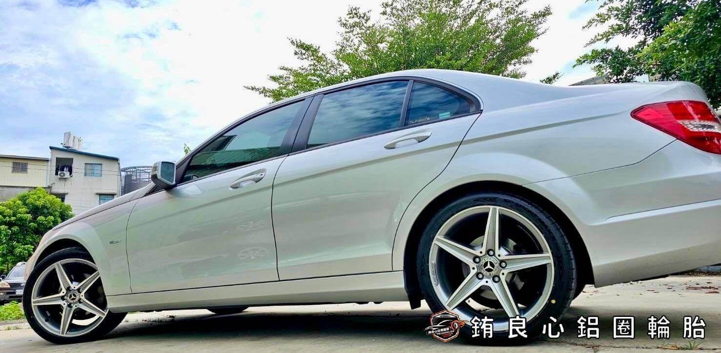 Benz W204車主升級更換W205 C300原廠18AMG大框一套的第7張圖片