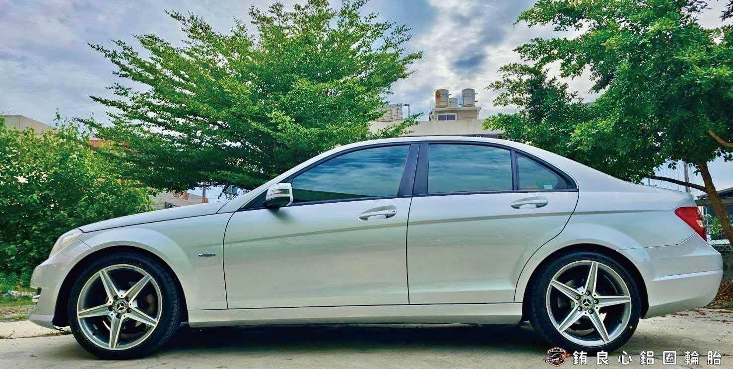 Benz W204車主升級更換W205 C300原廠18AMG大框一套的第8張圖片