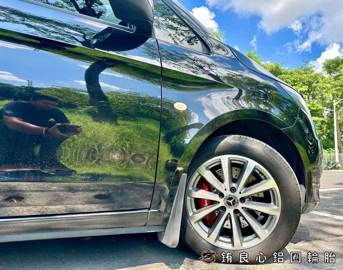 恭喜Benz Vito車主升級更換原廠W213 E200 19大框一套的第2張圖片