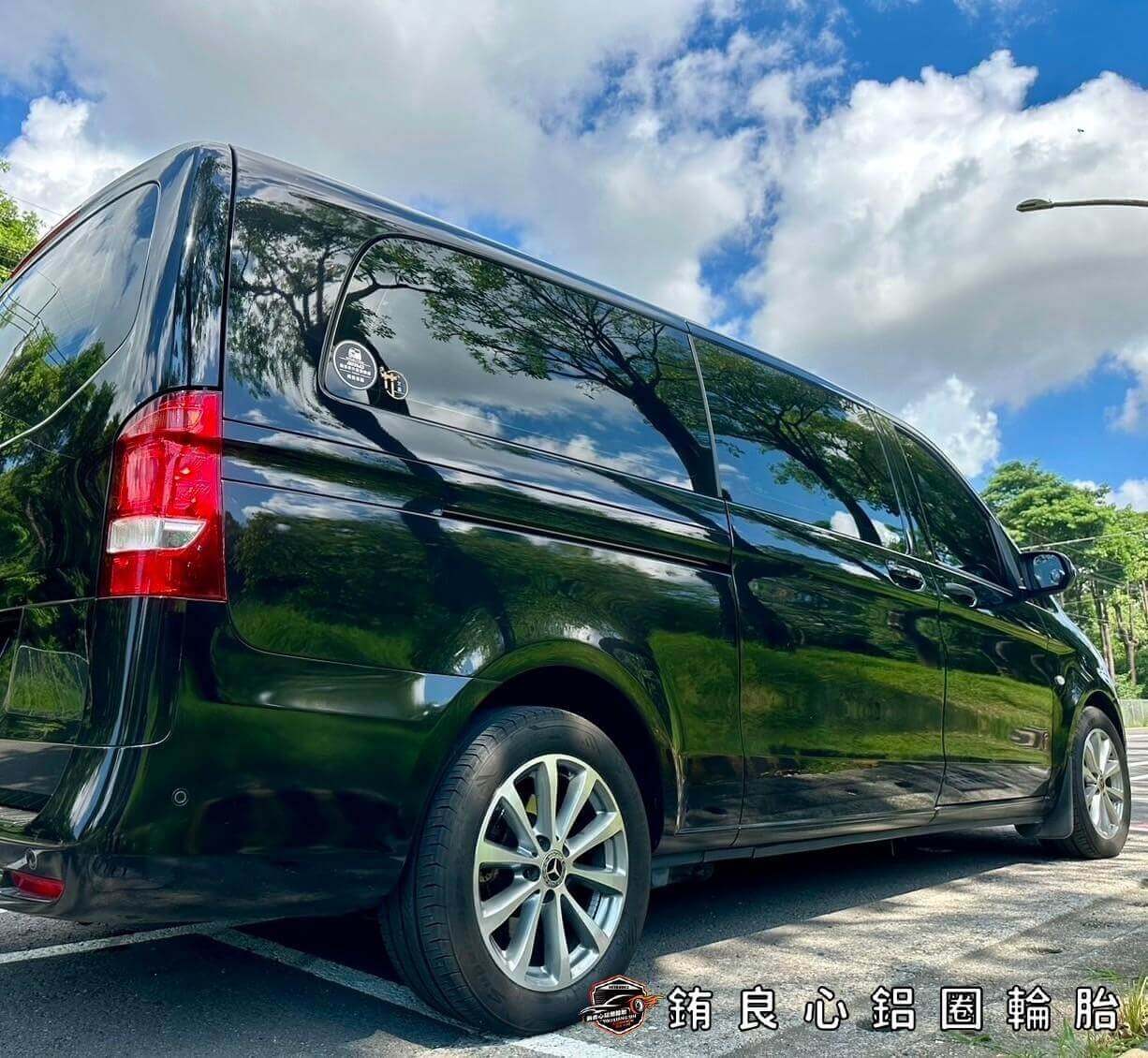 恭喜Benz Vito車主升級更換原廠W213 E200 19大框一套的第7張圖片