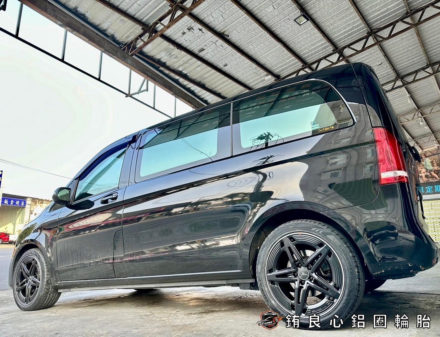 恭喜M-Benz V-Class V220d車主升級更換W118最新款GLB35原廠AMG消光黑大框一套的第3張圖片
