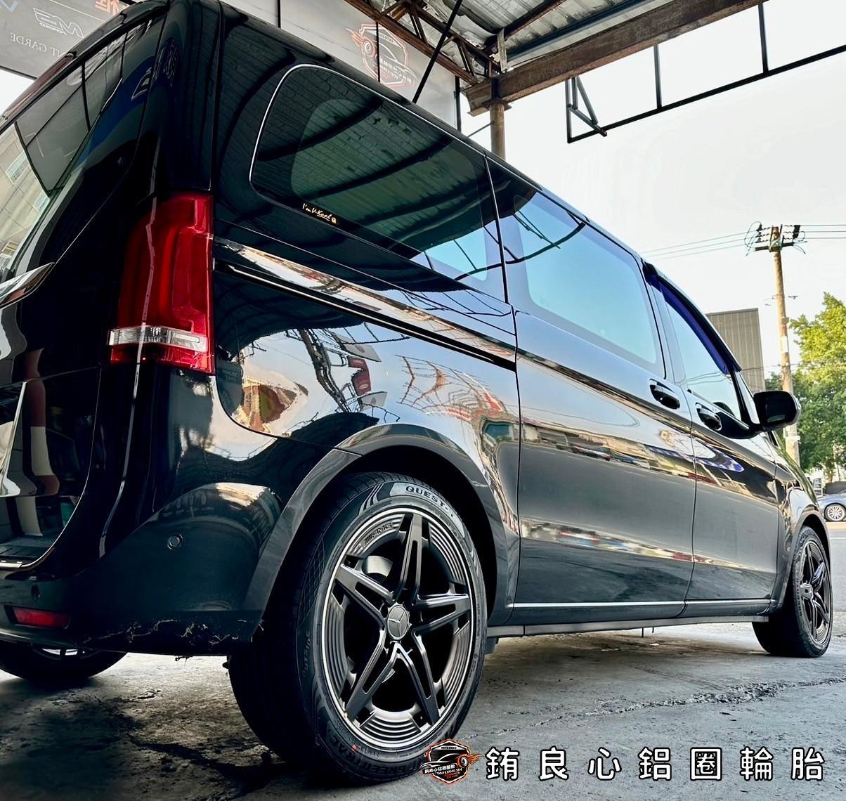 恭喜M-Benz V-Class V220d車主升級更換W118最新款GLB35原廠AMG消光黑大框一套的第4張圖片