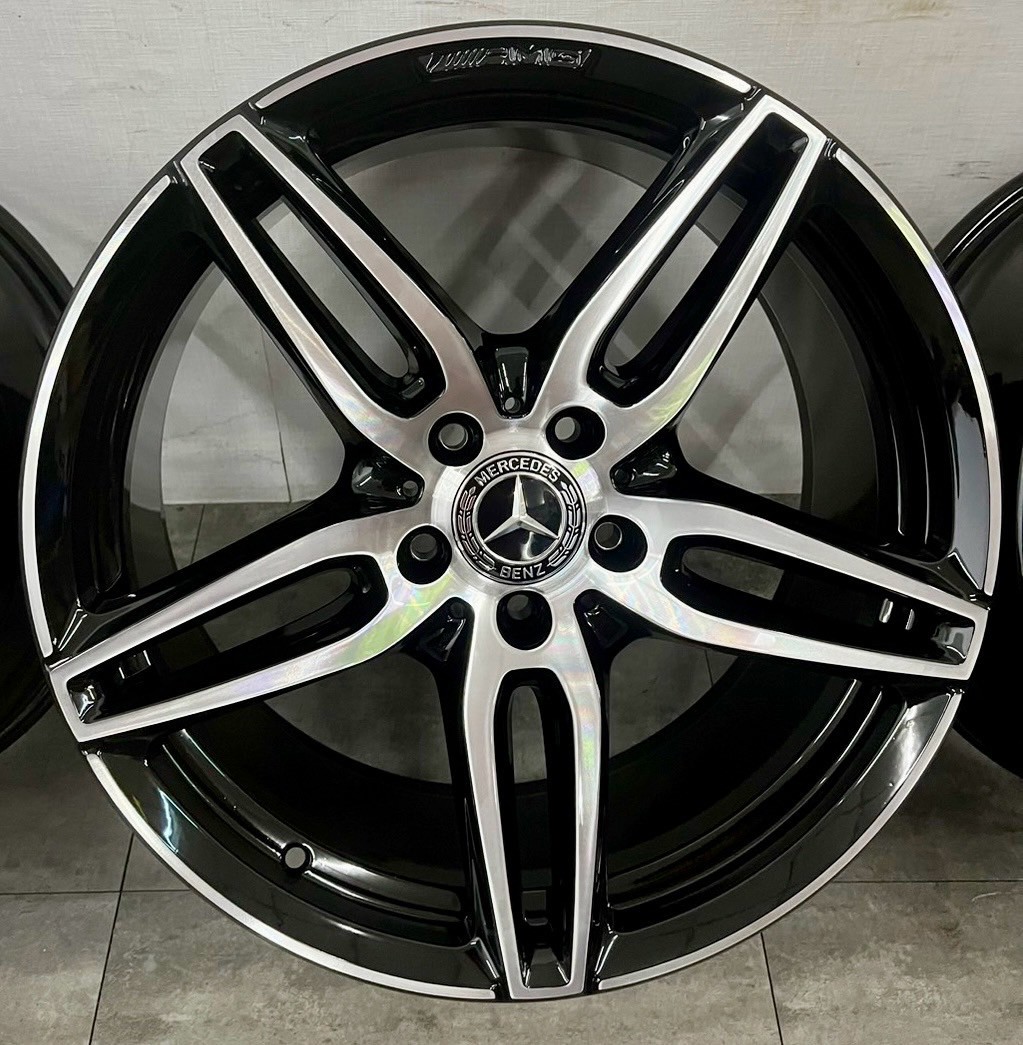 Benz W213 原廠AMG 19前後配鋁圈福利框的第4張圖片