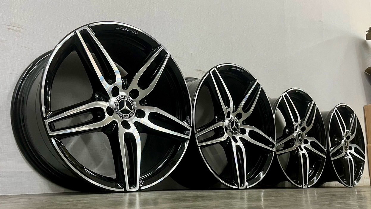 Benz W213 原廠AMG 19前後配鋁圈福利框的第8張圖片