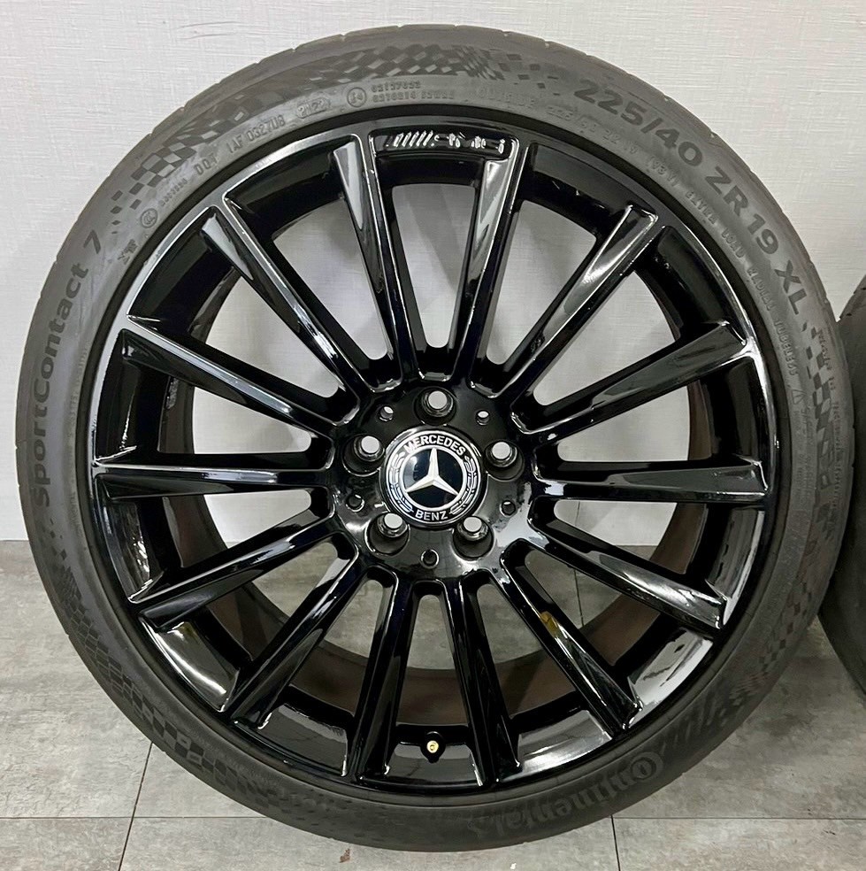  Benz W205 原廠AMG 19前後配福利框胎的第4張圖片