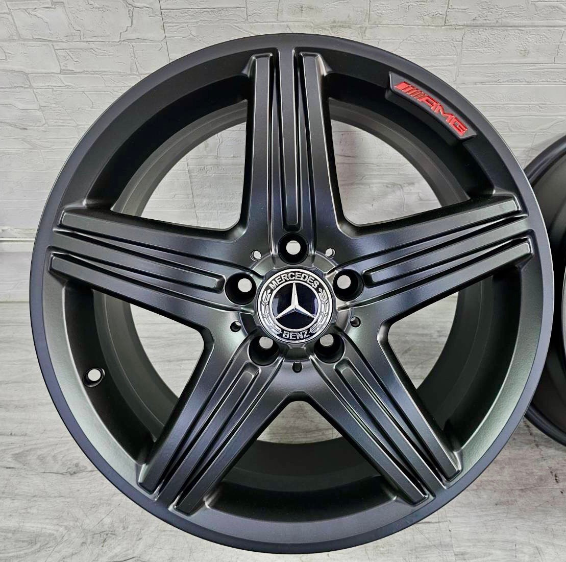 BENZ CLA原廠AMG 18福利框的第3張圖片