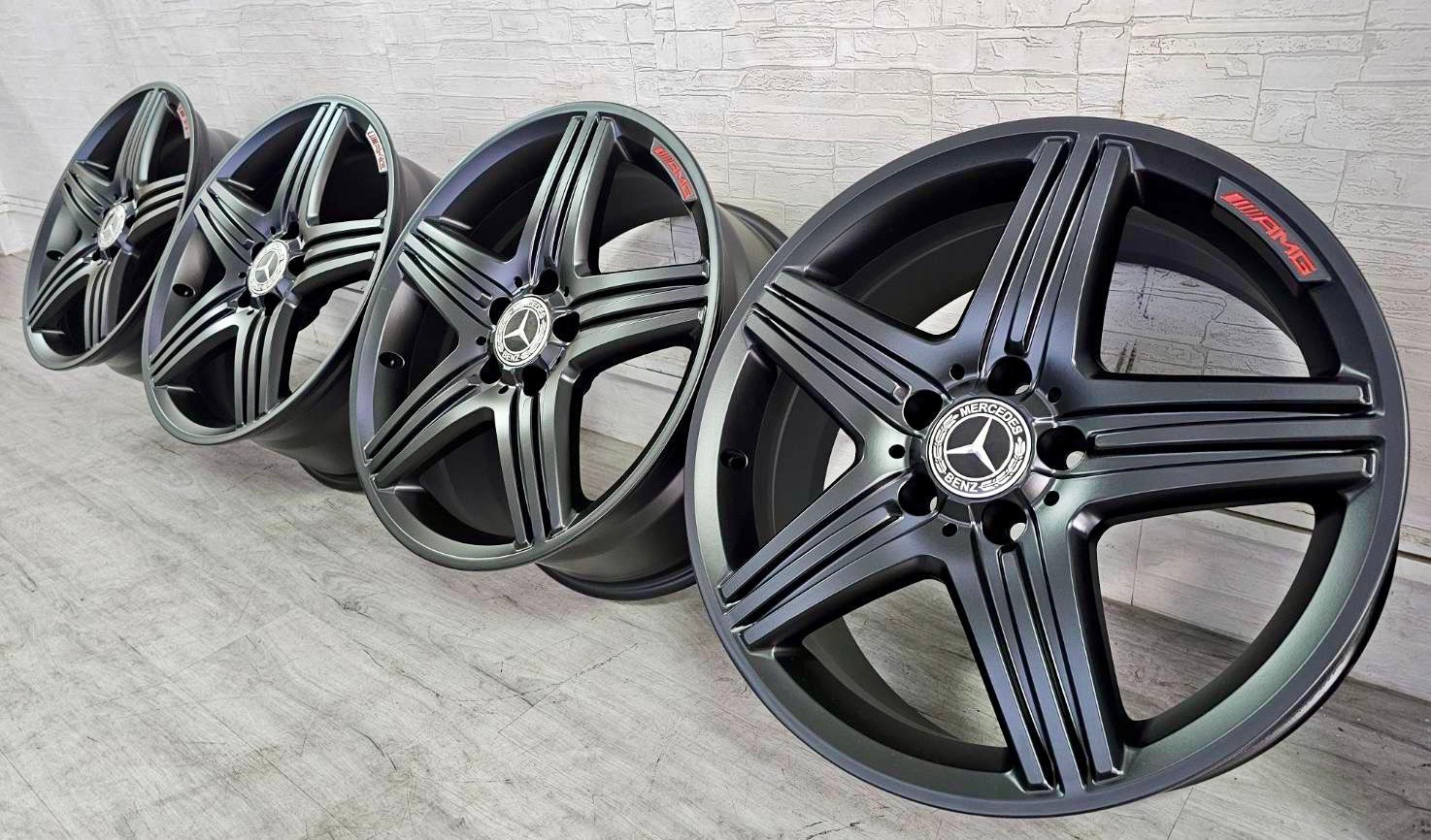 BENZ CLA原廠AMG 18福利框的第7張圖片