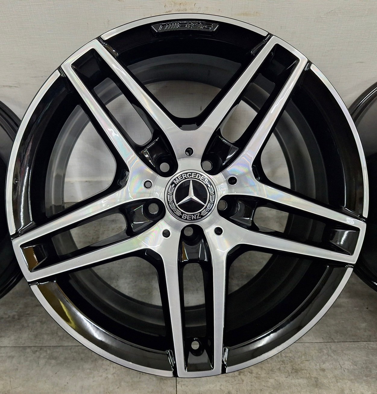 銪良心鋁圈輪胎的AMG賓士原廠鋁圈專區圖片