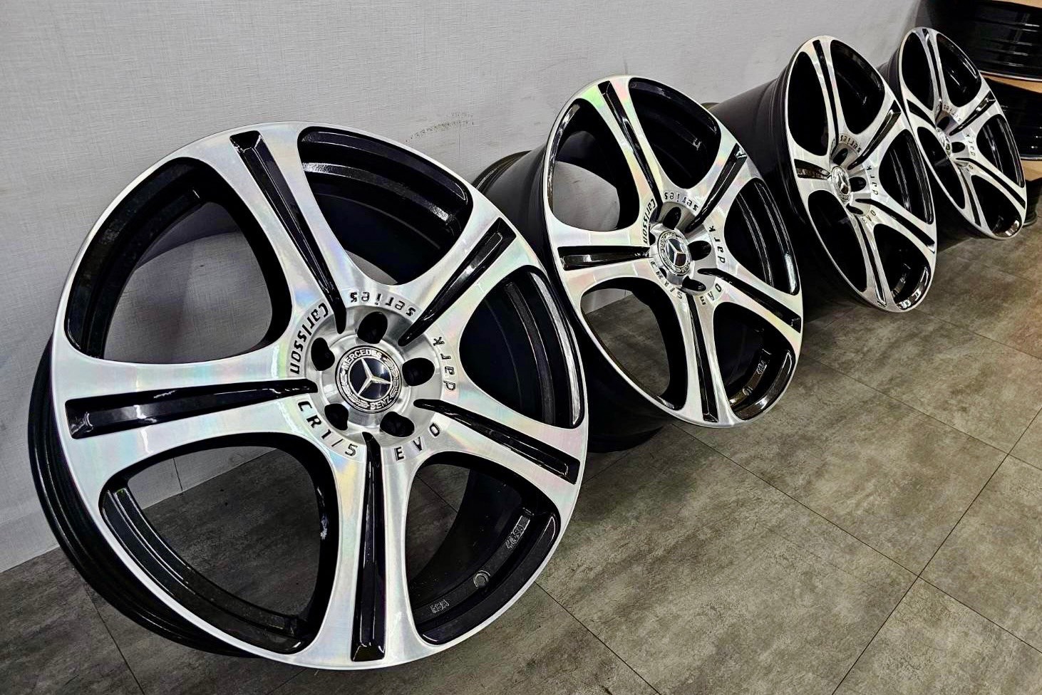 Benz  CARLSSON  EVO DARK SERIES 21前後配福利框的第8張圖片