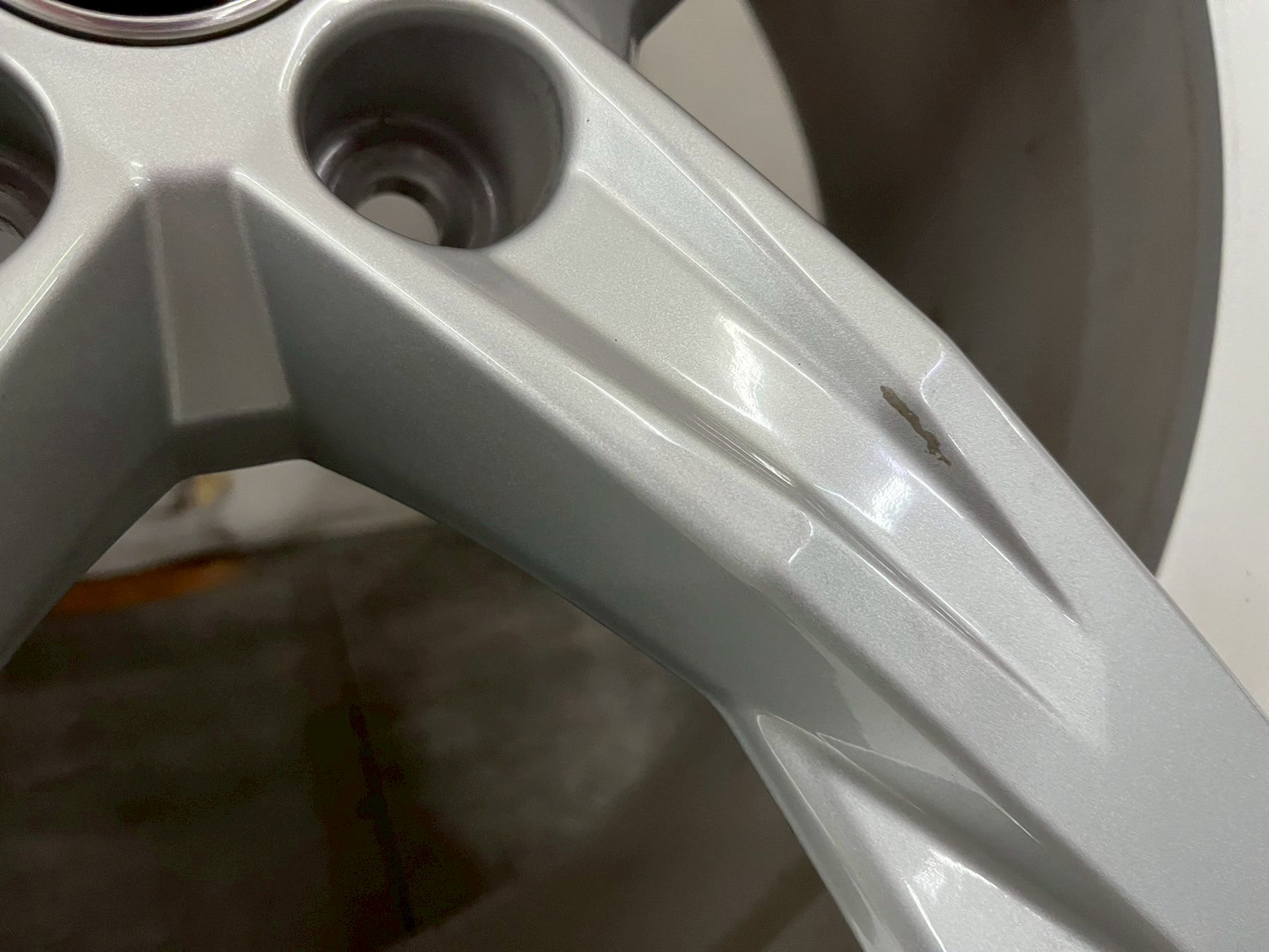 ✨AUDI Q5原廠18福利框的第10張圖片