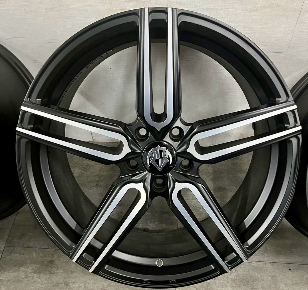 ✨黑車刀19改裝前後配福利框的第3張圖片