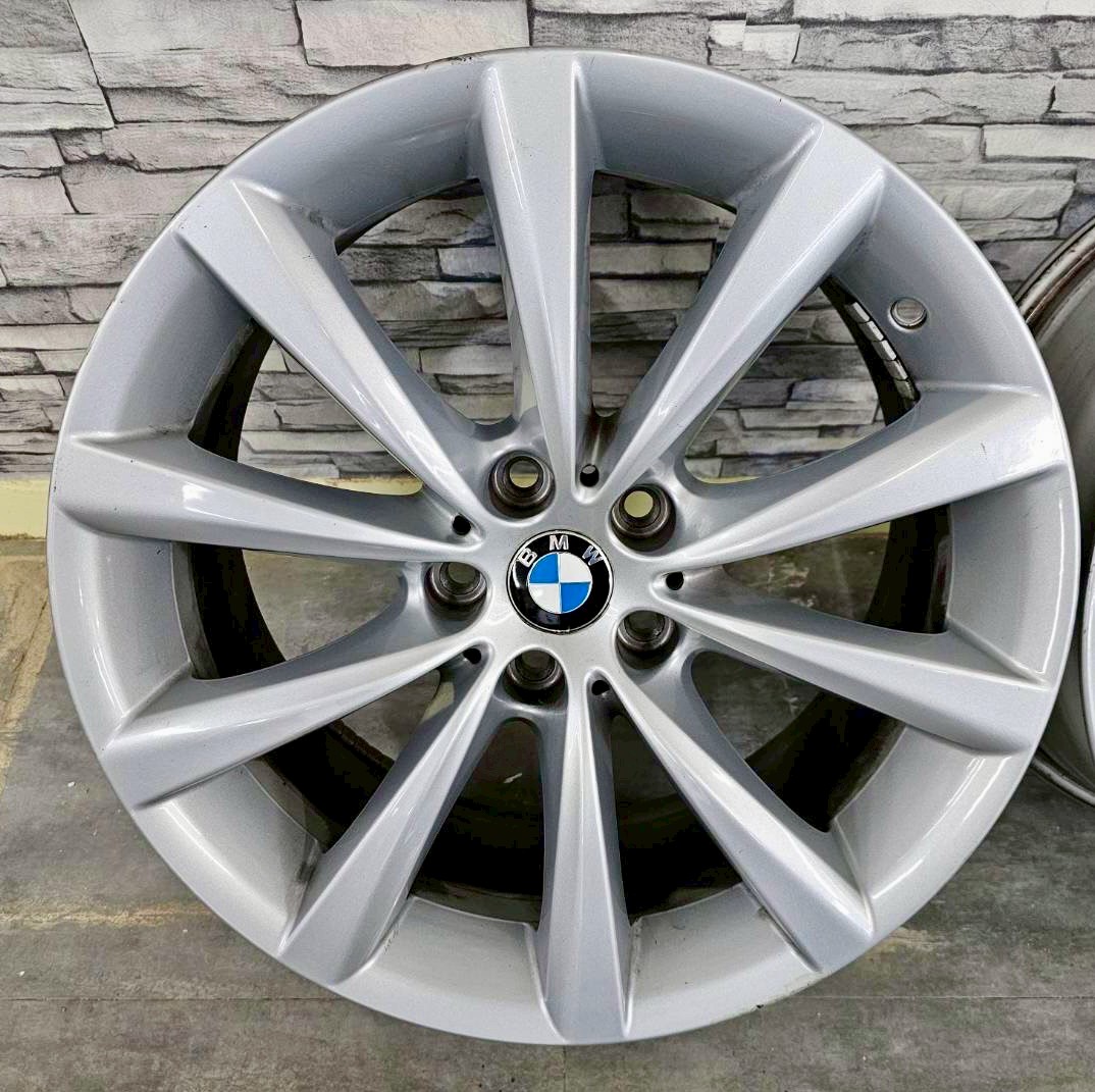 ✨BMW G11原廠18福利框的第5張圖片