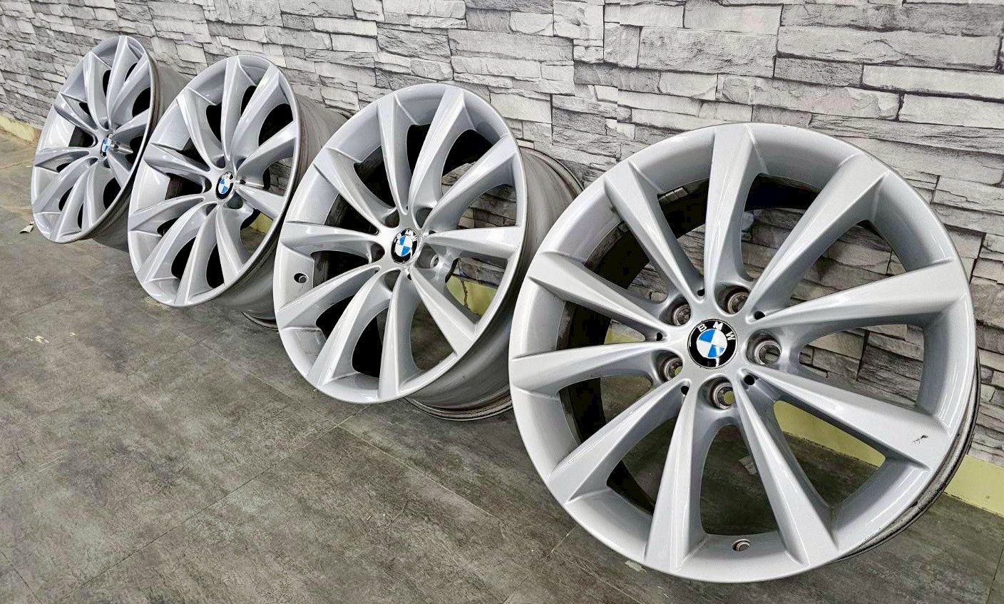 ✨BMW G11原廠18福利框的第8張圖片