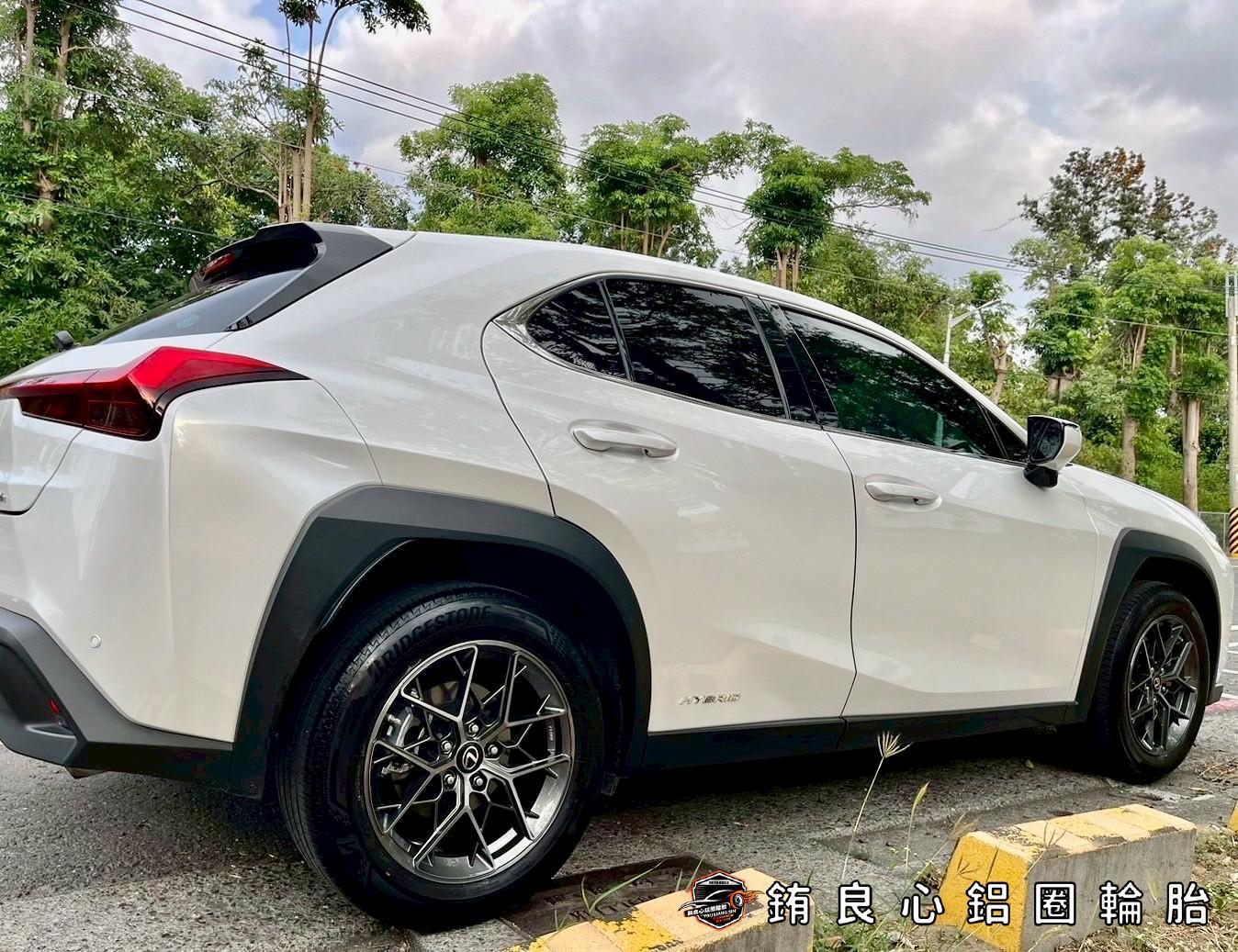 ✨AVAS AL794 x 17吋 x Lexus UX250h的第8張圖片