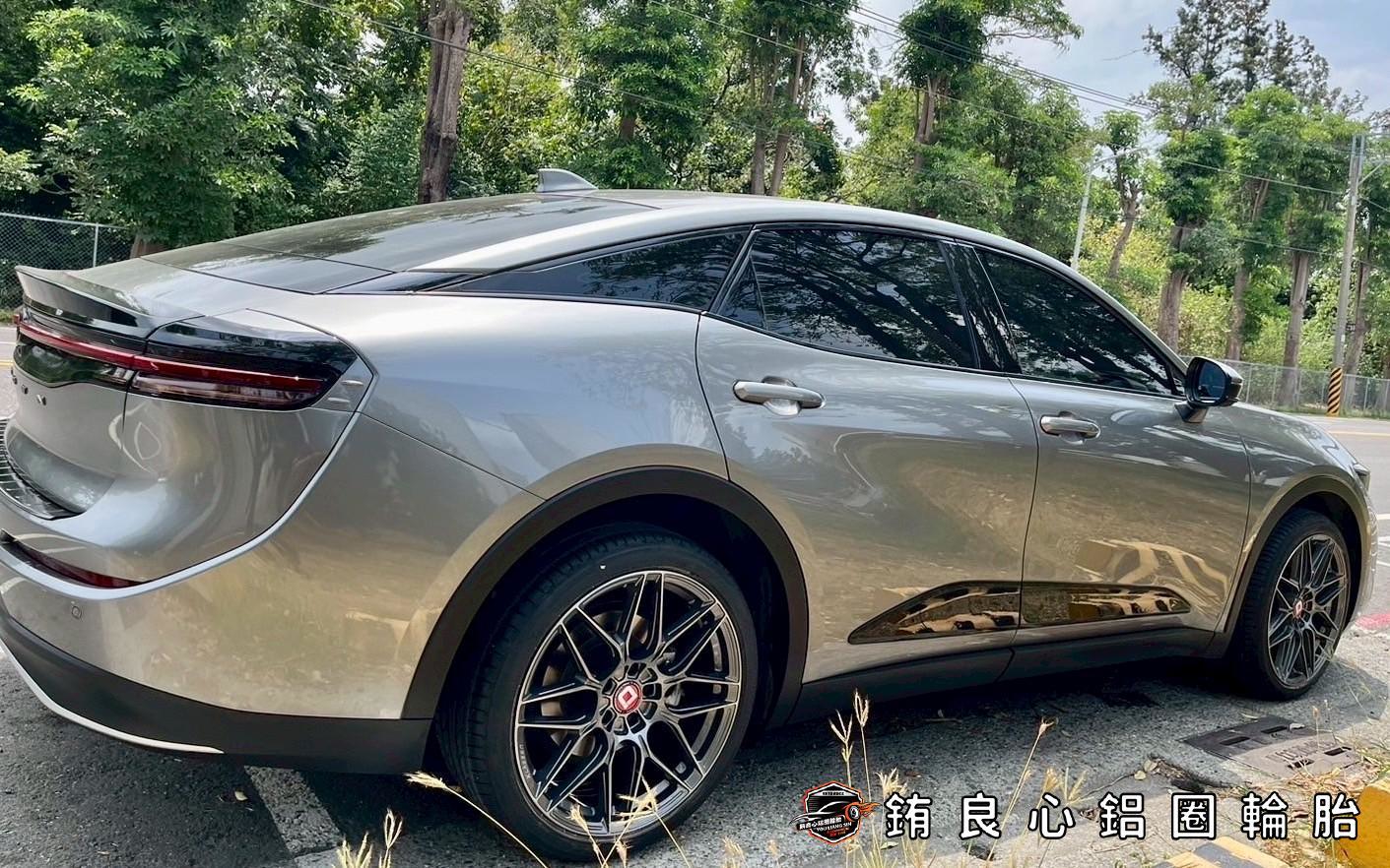 ✨KlasseniD F57R x 20吋 x Toyota Crown的第4張圖片