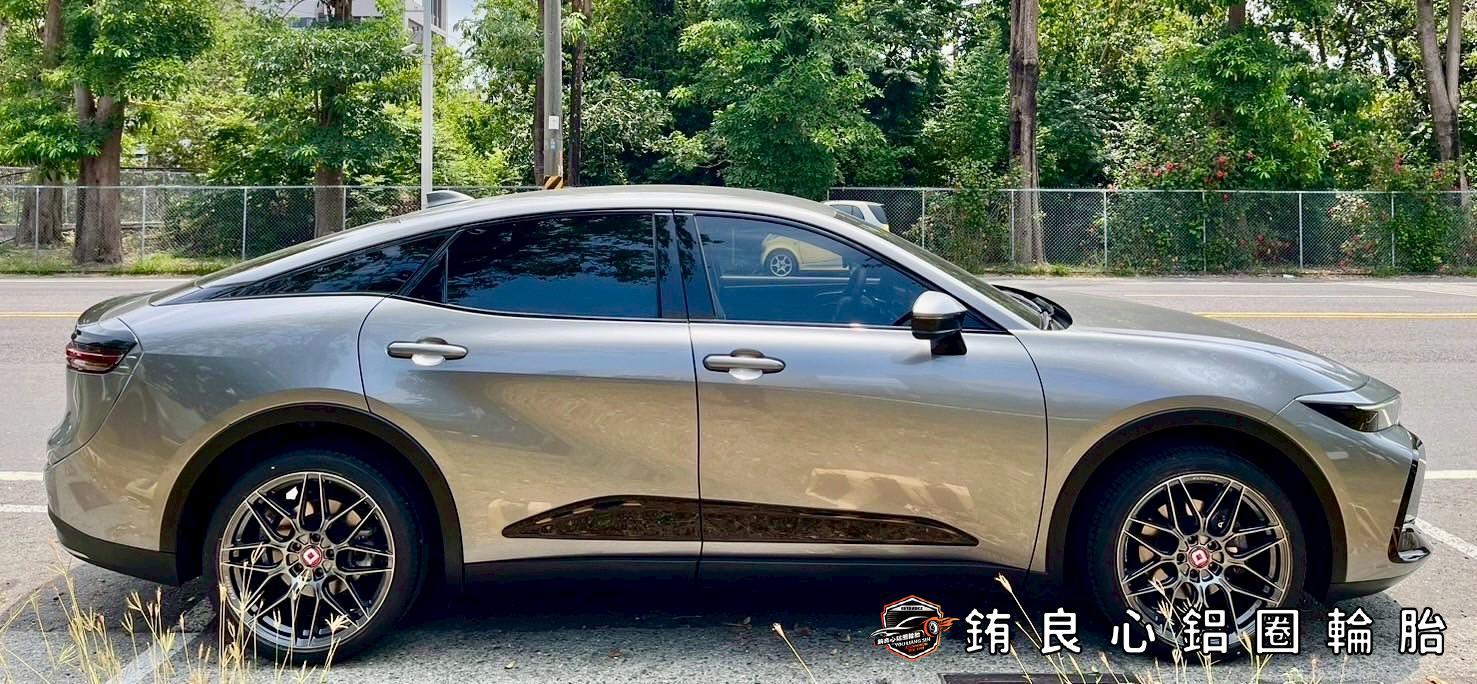 ✨KlasseniD F57R x 20吋 x Toyota Crown的第5張圖片