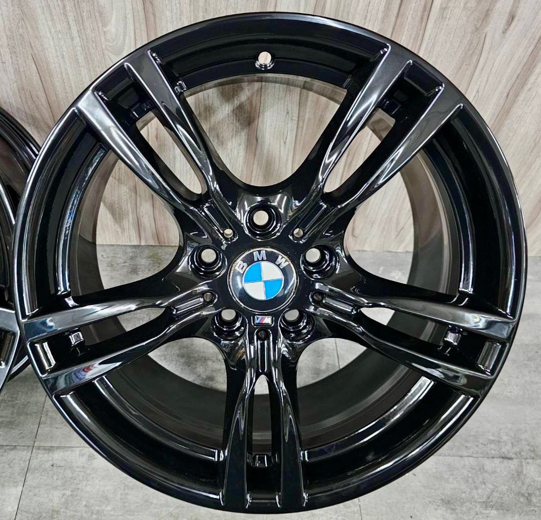 ✨BMW F30 亮黑原廠M版18前後配福利框的第2張圖片