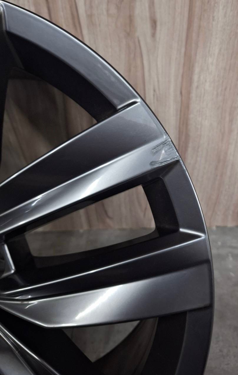 ✨福斯原廠18福利框的第8張圖片