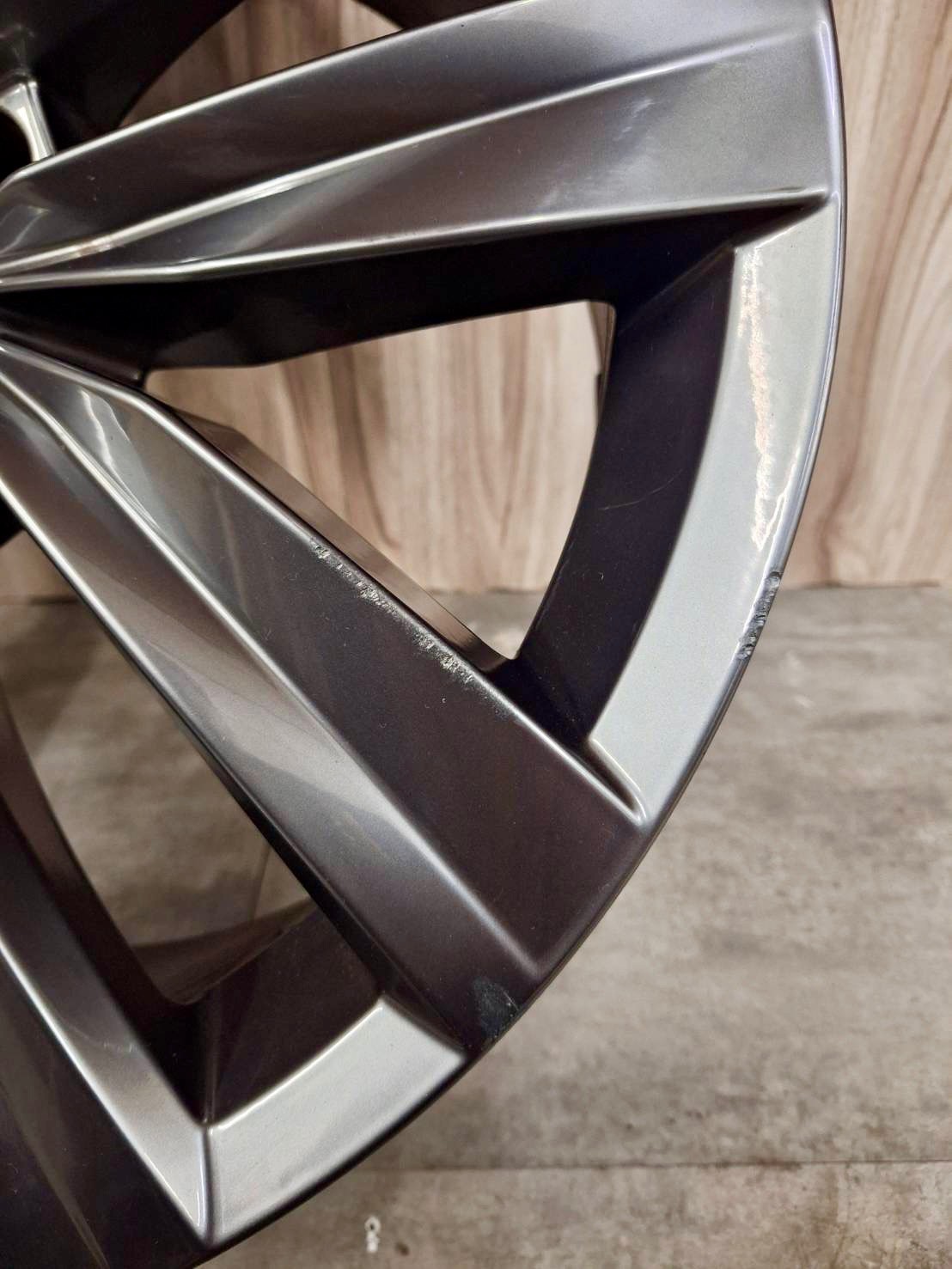 ✨福斯原廠18福利框的第10張圖片