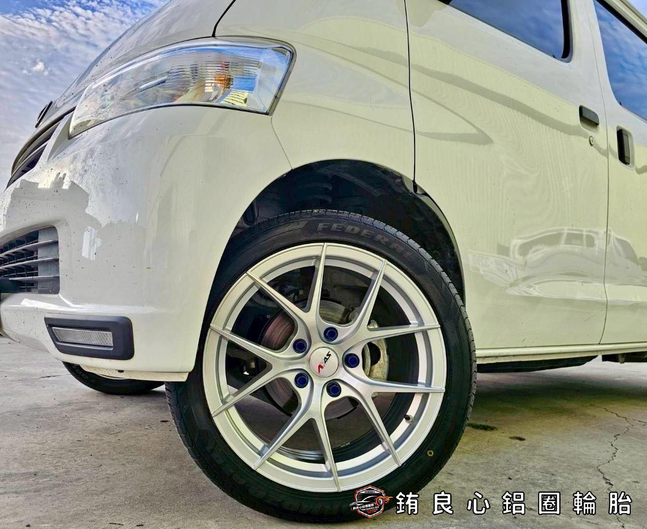 ✨Alliance AL854 x 17吋 x Toyota town ace廂型車的第2張圖片