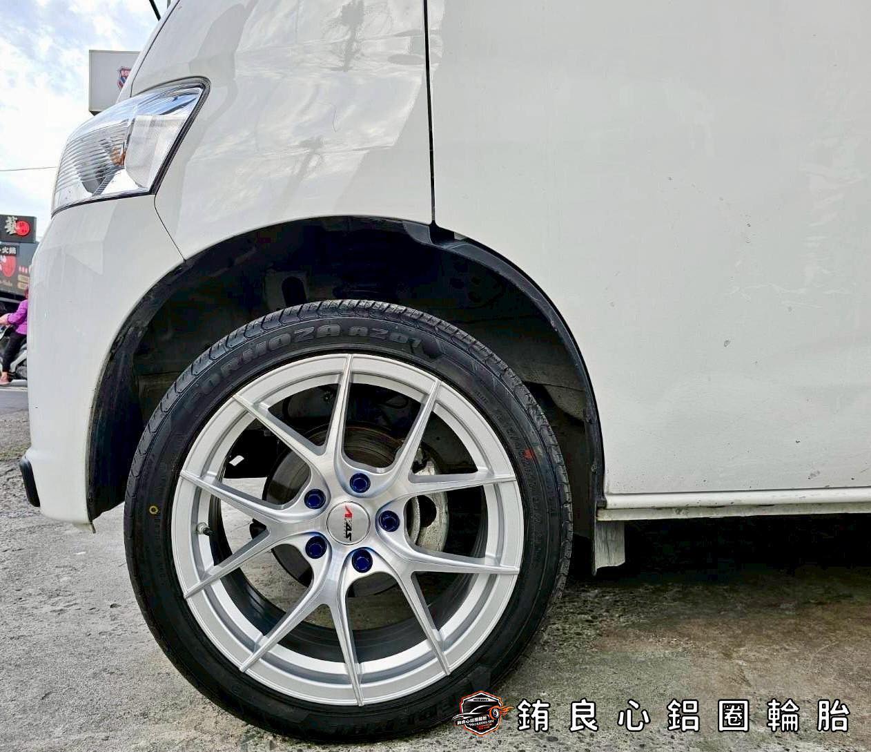 ✨Alliance AL854 x 17吋 x Toyota town ace廂型車的第3張圖片