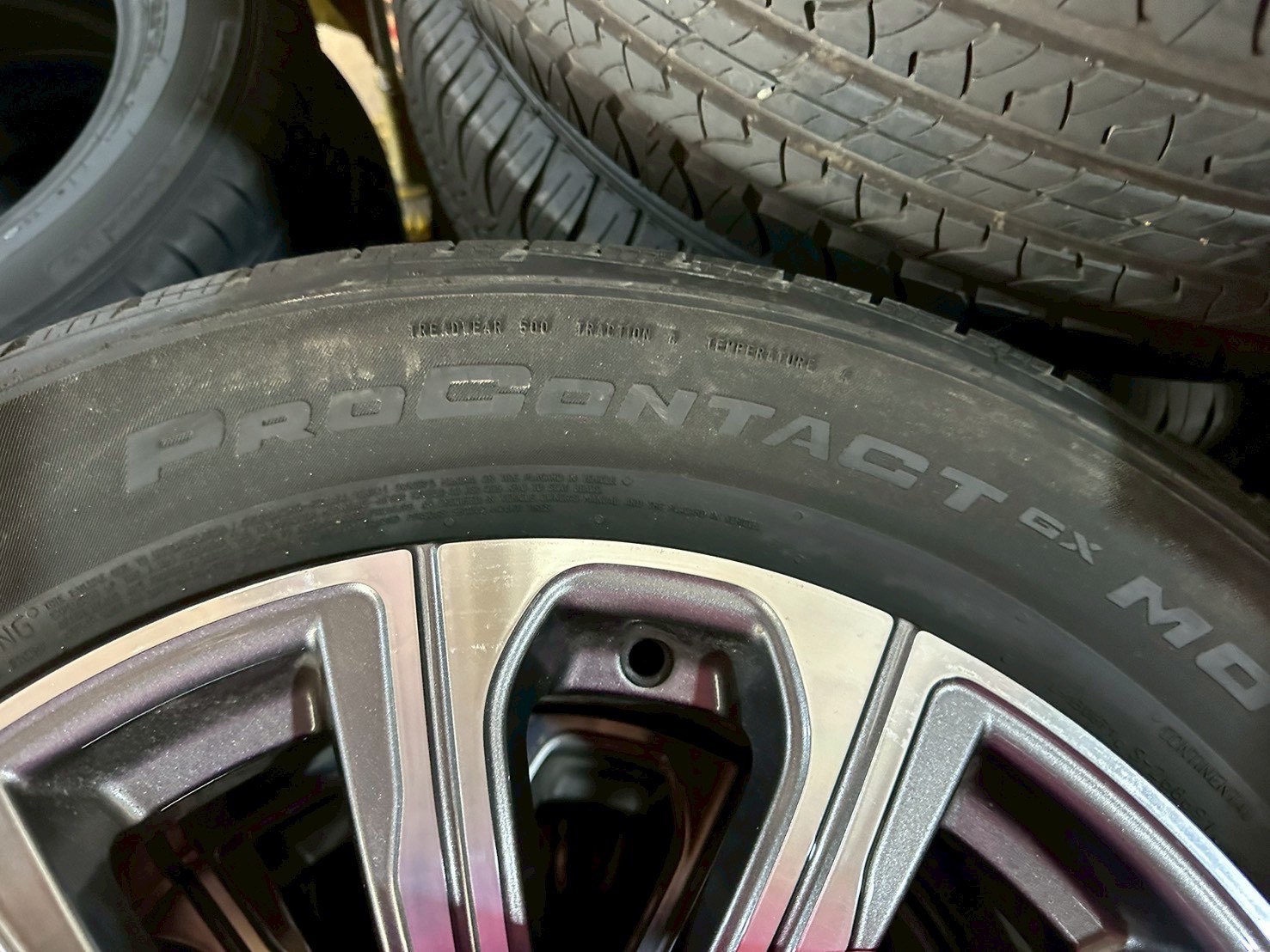 BENZ GLC C254 X254原廠18福利框胎的第7張圖片