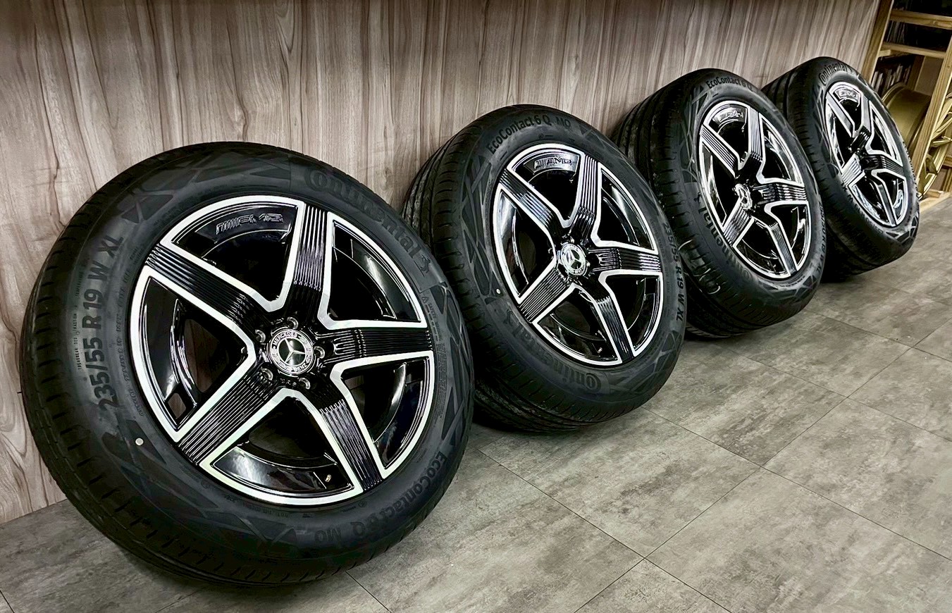 BENZ GLC C254 X254原廠正AMG 19吋前後配福利框胎的第5張圖片