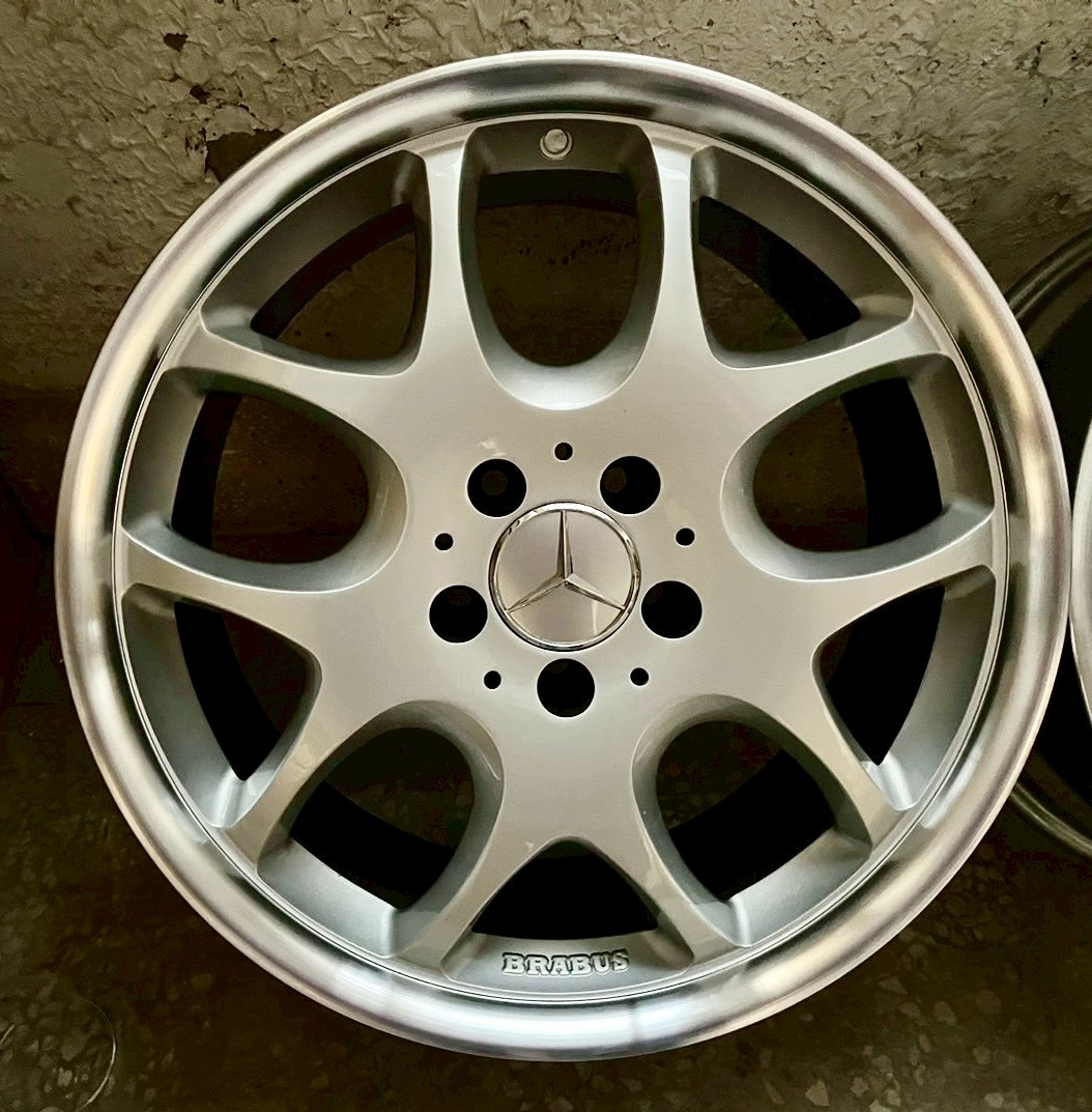 BENZ BRABUS原廠18福利框的第3張圖片