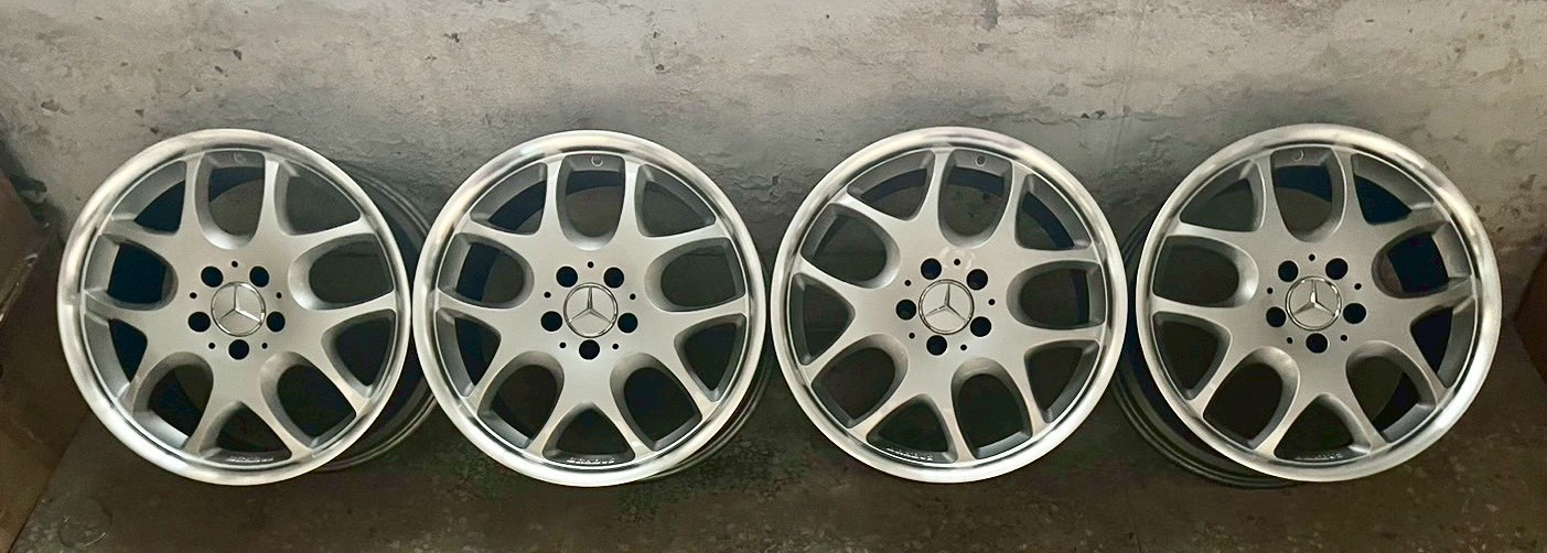 BENZ BRABUS原廠18福利框的第5張圖片