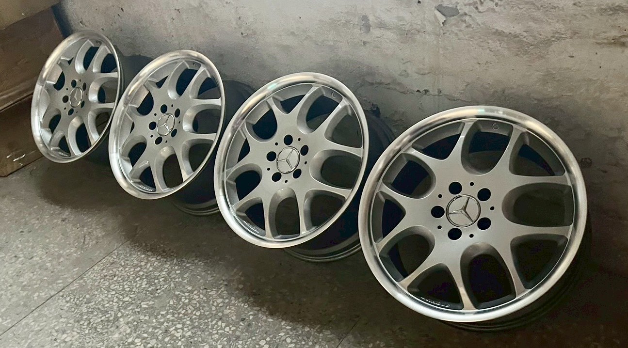 BENZ BRABUS原廠18福利框的第6張圖片