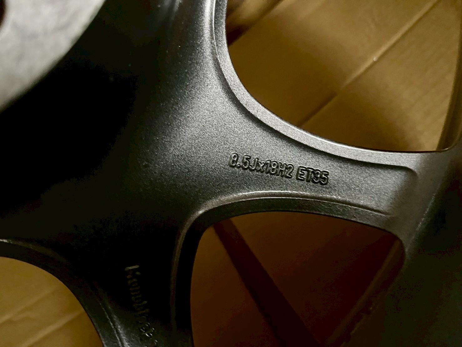 BENZ BRABUS原廠18福利框的第10張圖片