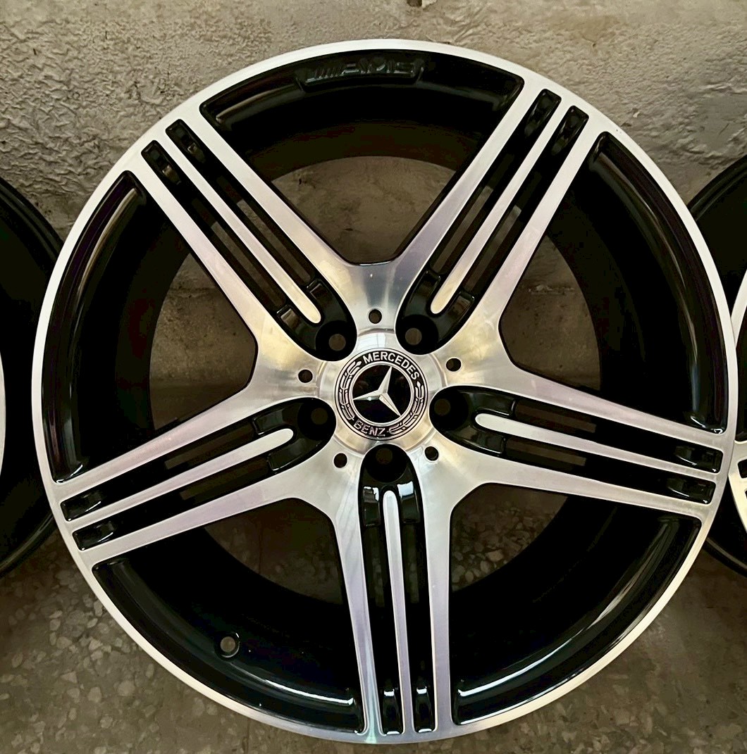 BENZ W231原廠AMG 19福利框的第2張圖片