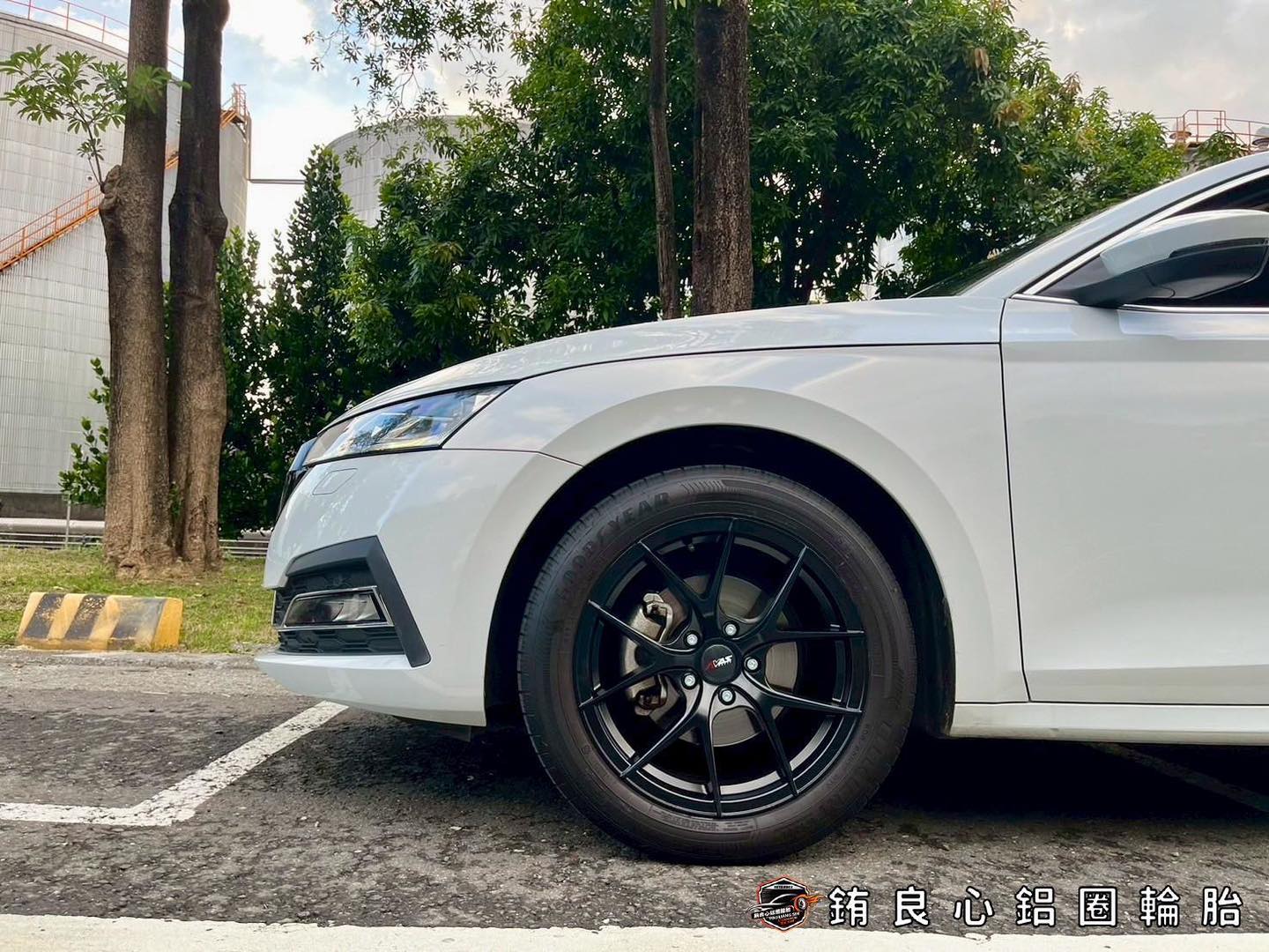 ✨Alliance AL854 x 17吋 x Skoda Octavia的第3張圖片